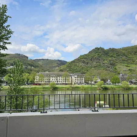 Appartement Moselblick Ii Ad Reichsburg Parkplatz 100m Marktplatz