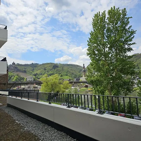 Moselblick Ii Ad Reichsburg Parkplatz 100m Marktplatz * Κόχεμ